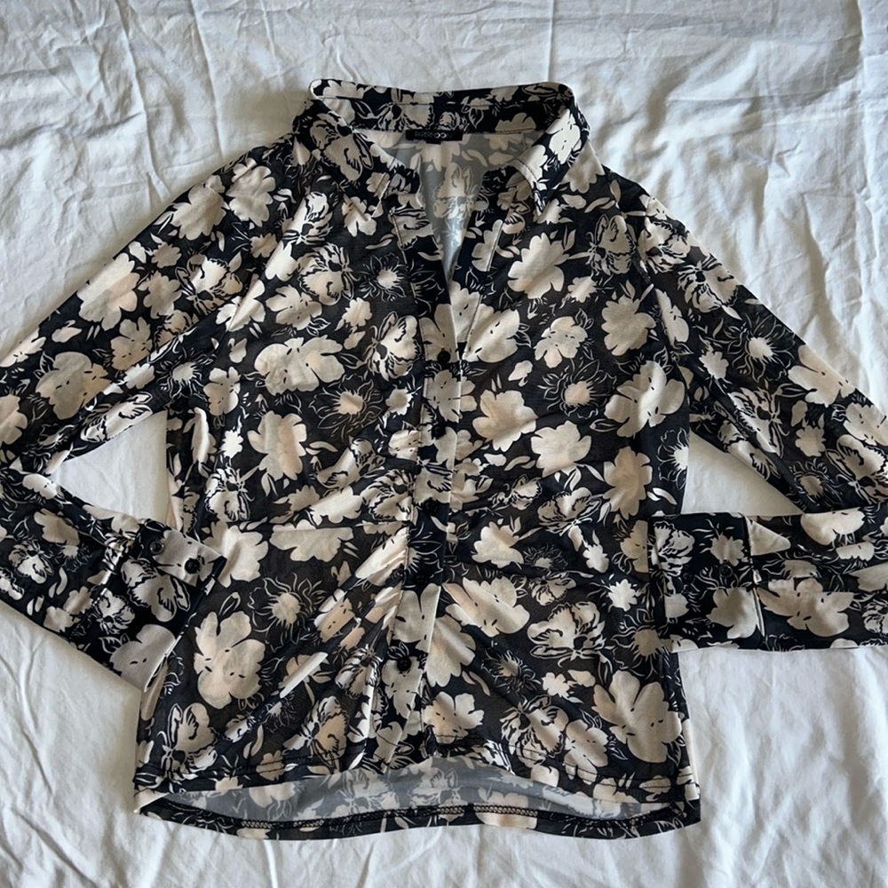 Black / White Floral Button Up Top / Blouse with Ruffles - Papermoon - Women’s L